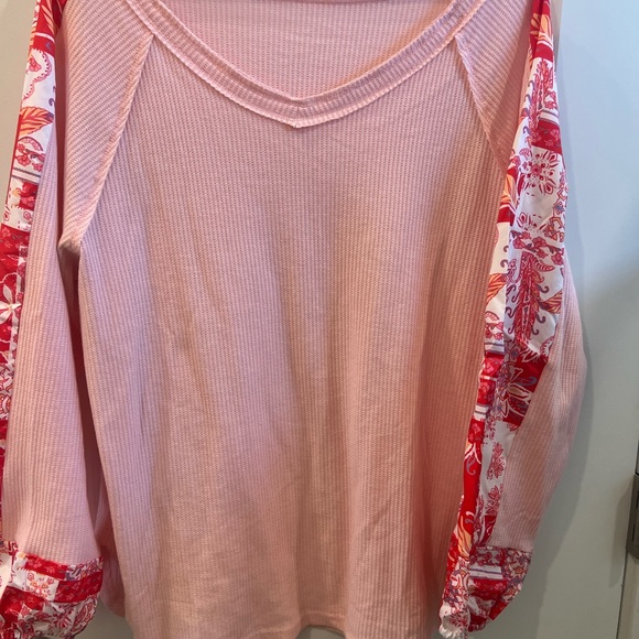 Amazon off the shoulder shirt - Picture 2 of 3